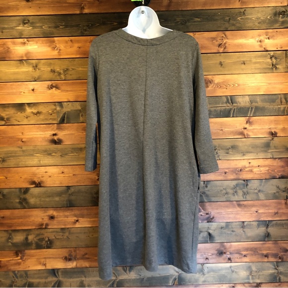 Line Dress - Picture 2 of 6